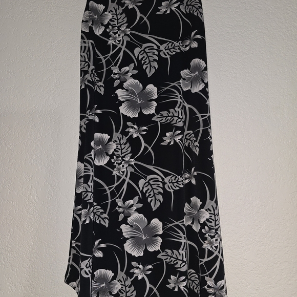 Kisses & Hugs Black and White Dress Sz S - Picture 3 of 4